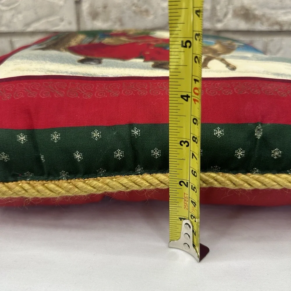 Vintage Old World Santa Claus Christmas Pillow 15x15‎ Snow St. Nick Holiday Gold